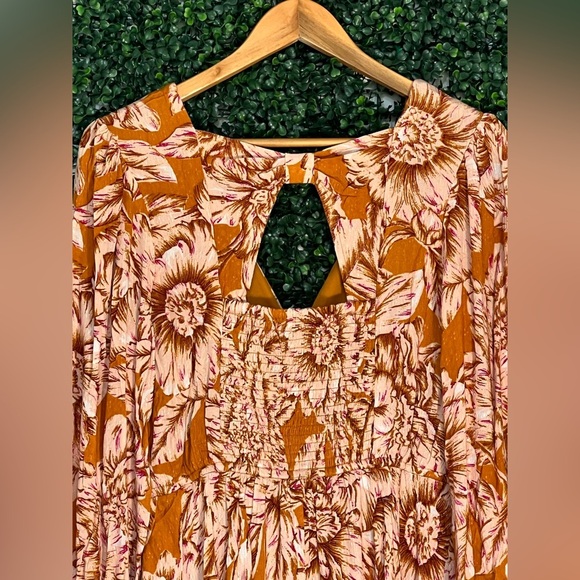 Band of The Free Jo Gold Floral Dress Large NWT - Picture 5 of 12